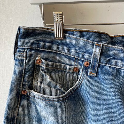 90’s Levi’s 501 - 30” x 30”