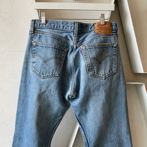 90’s Levi’s 501 - 30” x 30”