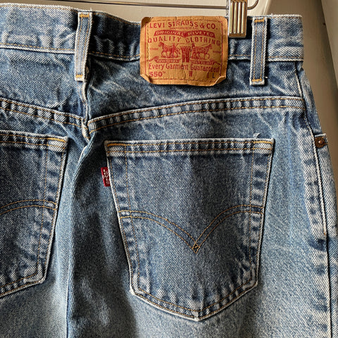 90’s Levi’s 550 - 30” x 32”