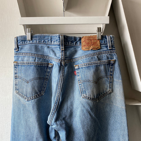 90's Levi's 501 - 34” x 31”