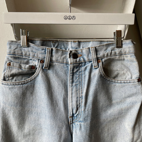 90’s Levi’s 550 - 27” x 29.5”