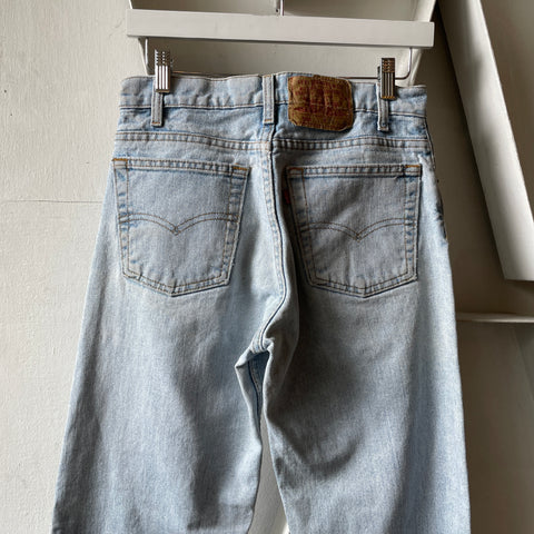 90’s Levi’s 550 - 27” x 29.5”
