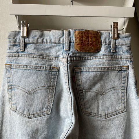 90’s Levi’s 550 - 27” x 29.5”