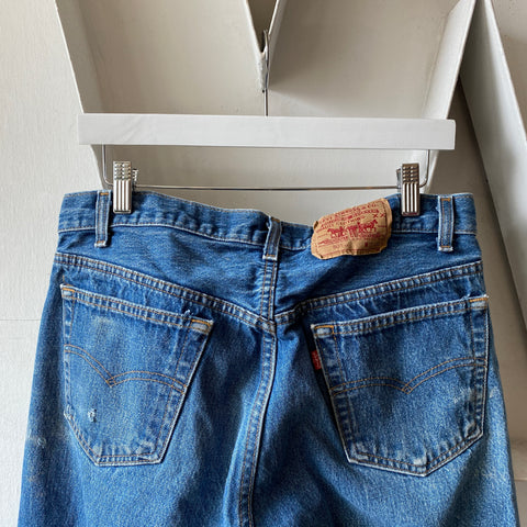 90's Levi's 501 - 33” x 29.5”