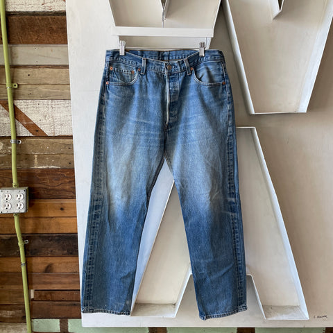 90’s Levi’s 501 - 33” x 30”