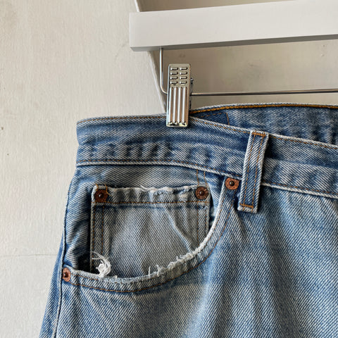 90’s Levi’s 501 - 35” x 31”