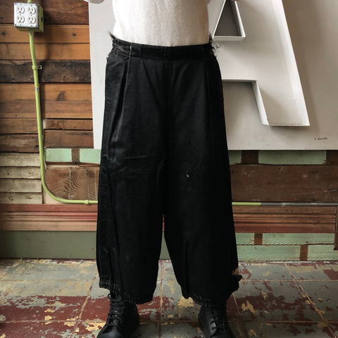 30’s Satin Cropped Buckle Back Trousers - 28” x 19”