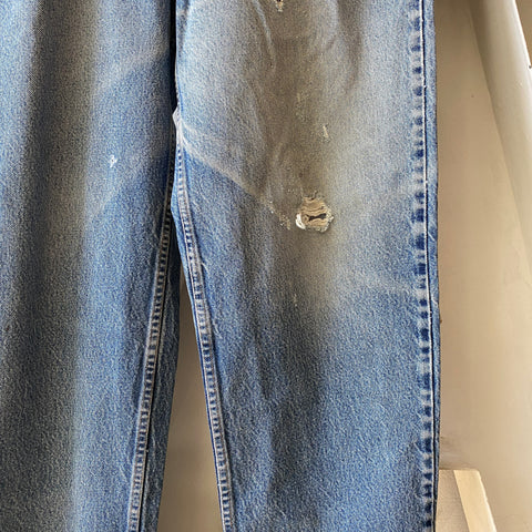 90's Levi's 550 - 37” x 31.5”