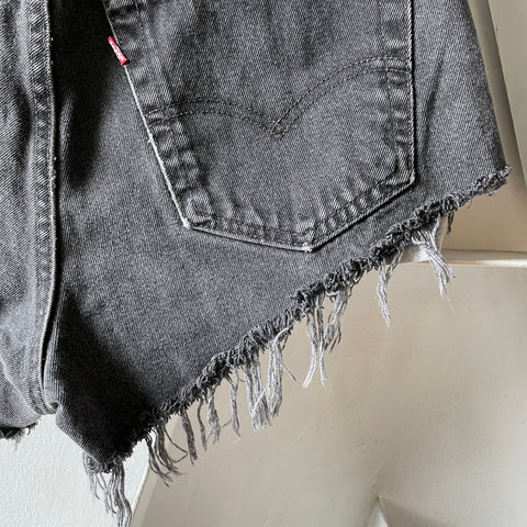 90’s Levi’s 550 Cutoff Shorts - 32” x 2”