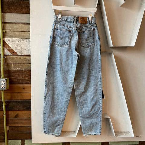 90’s Levi’s 560 Student Fit - 27” x 29”
