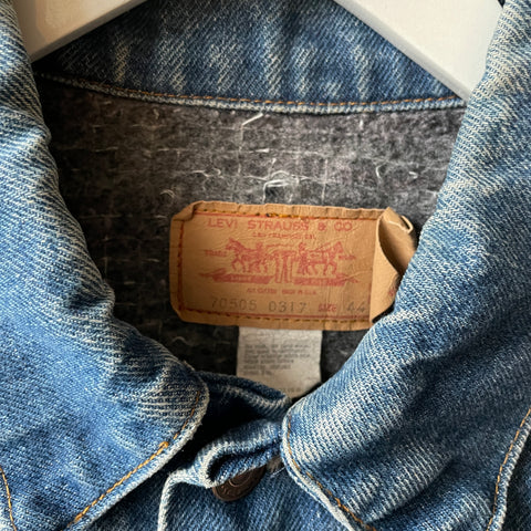 80's Levi’s Type 3 - Large