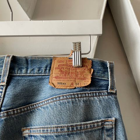 90's Levi’s 501 - 32” x 29”