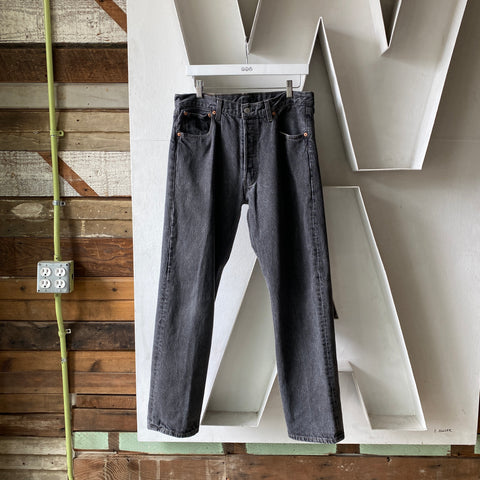 90's Levi’s 501 - 33” x 30”