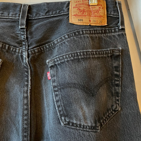 80’s Levi’s 501 - 32” x 28”