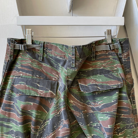 90’s Cabelas Tiger Camo Pants - 33" x 32"