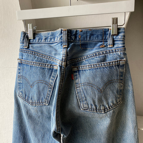 90's Levis 501 - 31” x 30”