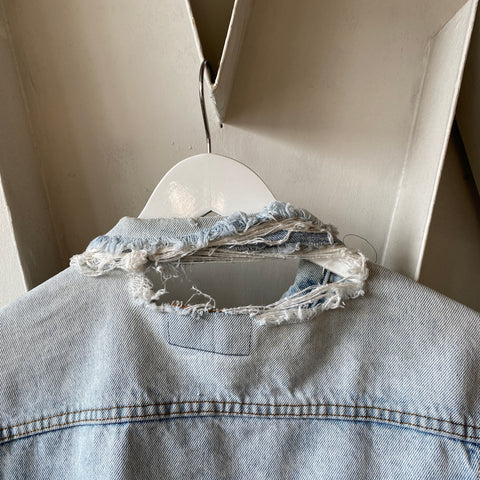 80's Thrashed Levi’s Type III - Large