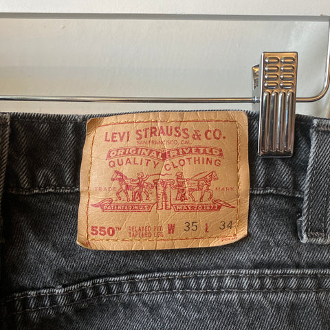 90’s Levi’s 550 - 33” x 32”