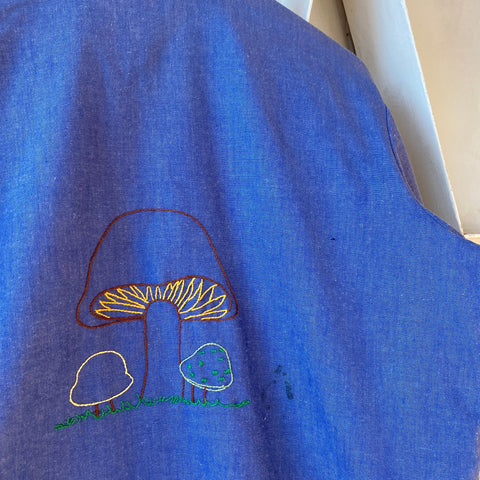 90's Embroidery Laura Mae Shirt - Medium