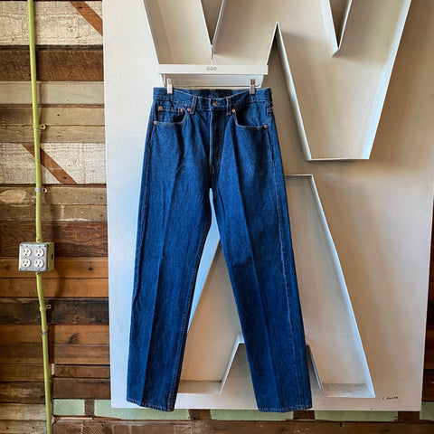 90's Dark Levi’s 501 - 31” x 31.5”
