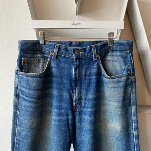 90's Levi’s 517 - 34” x 31”