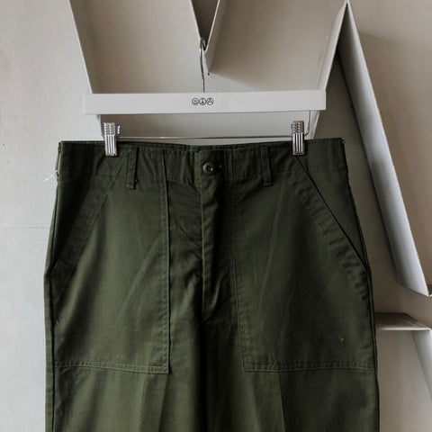 OG-107 - 34” x 31”