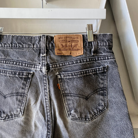 80's Levi’s 550 - 31” x 10”