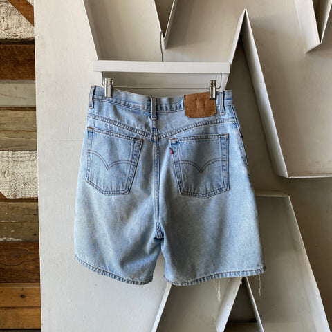 90's Levis 550 Shorts - 31” x 7”