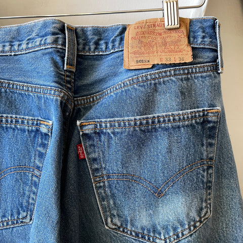 90’s Levi’s 501 - 30" x 33"