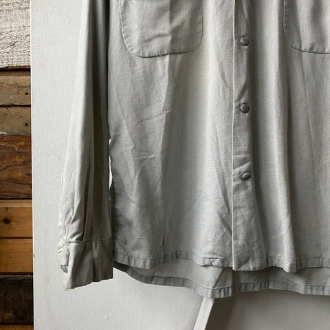 60’s Loop Collar Rayon Button-Up Shirt - Medium