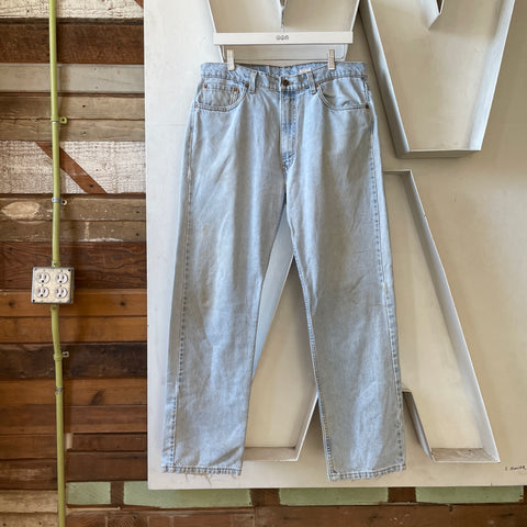 90’s Levi’s 505 - 34” x 29”