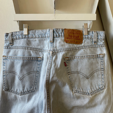 90’s Levi’s 505 - 34” x 29”