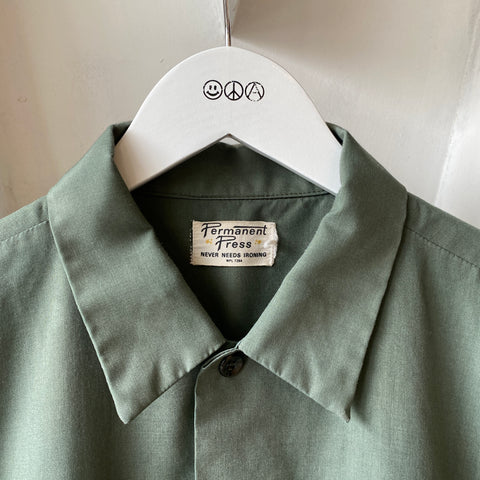 60's Perm Press Button Up - Large