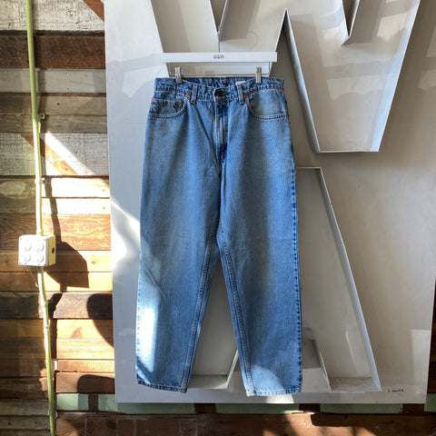 90's Levi’s 560 Denim - 33” x 29.5”