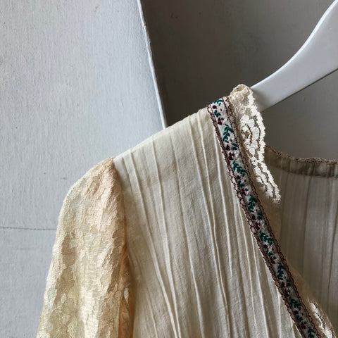 70's Take Too Hippy Blouse - Small