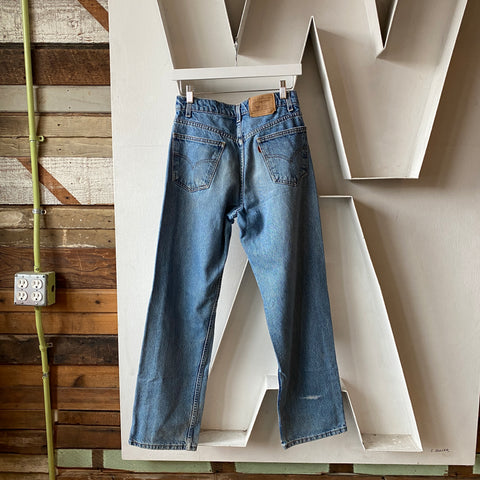 90’s Levi’s Orange Tab Loose Fit - 28” x 29”