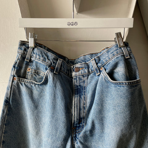 90’s Levi’s 550 - 32” x 32”