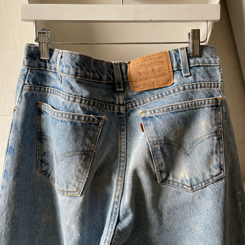 90’s Levi’s 550 - 32” x 32”