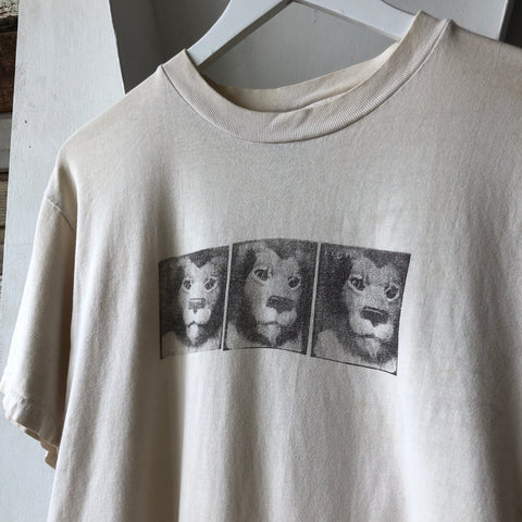 Uncanny Valley Pepto The Lion Tee - Medium