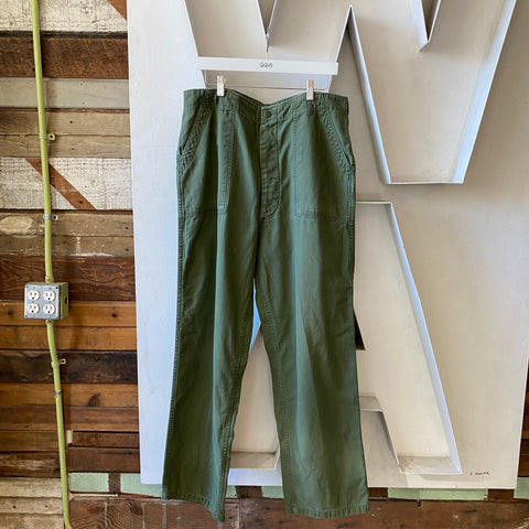 60's OG-107 - 36” x 31”
