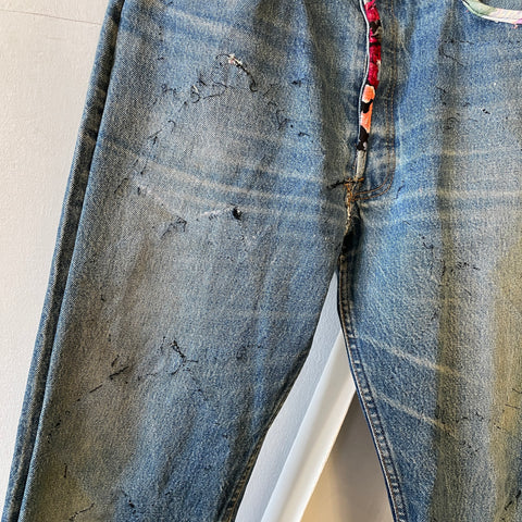 80’s Levi’s 501 - 34” x 30”