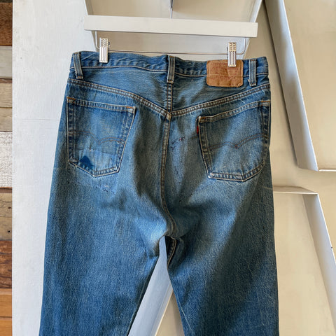 80’s Levi’s 501 - 34” x 30”
