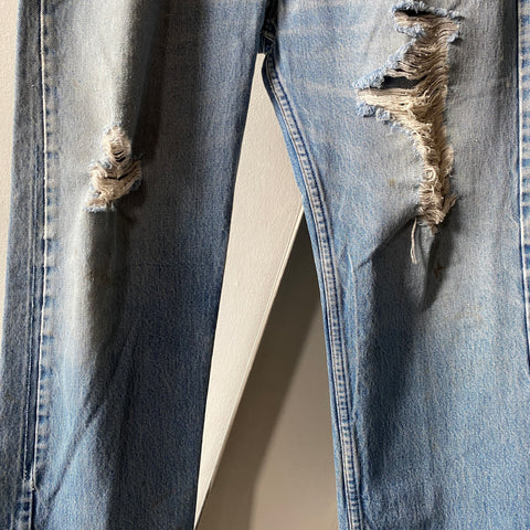 80’s Levi’s 501 - 35” x 25”