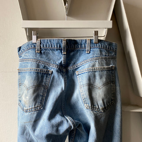 80’s Levi’s 501 - 35” x 25”