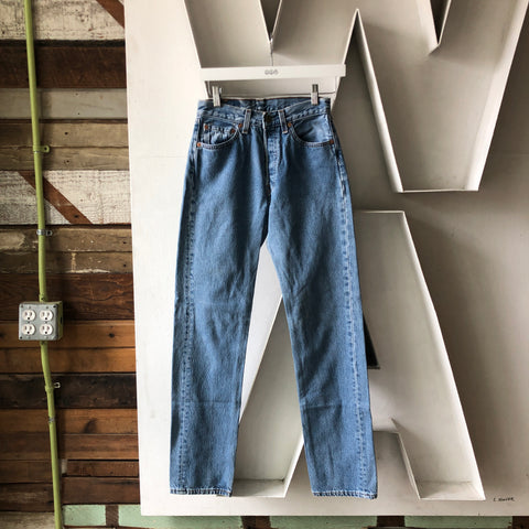 90’s Levi’s 501 - 26” x 31”