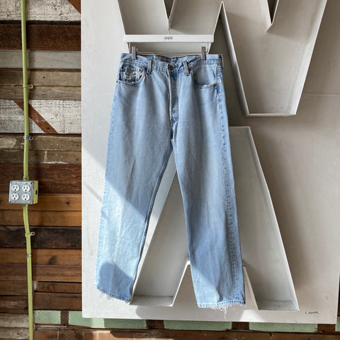 90's Levi’s 501 - 33” x 29”