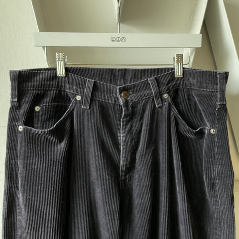 90’s Loose Fit Levi’s Cords - 35” x 31”