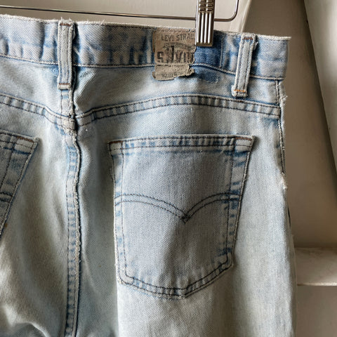 90’s Levi’s Silver Tabs - 32” x 32”